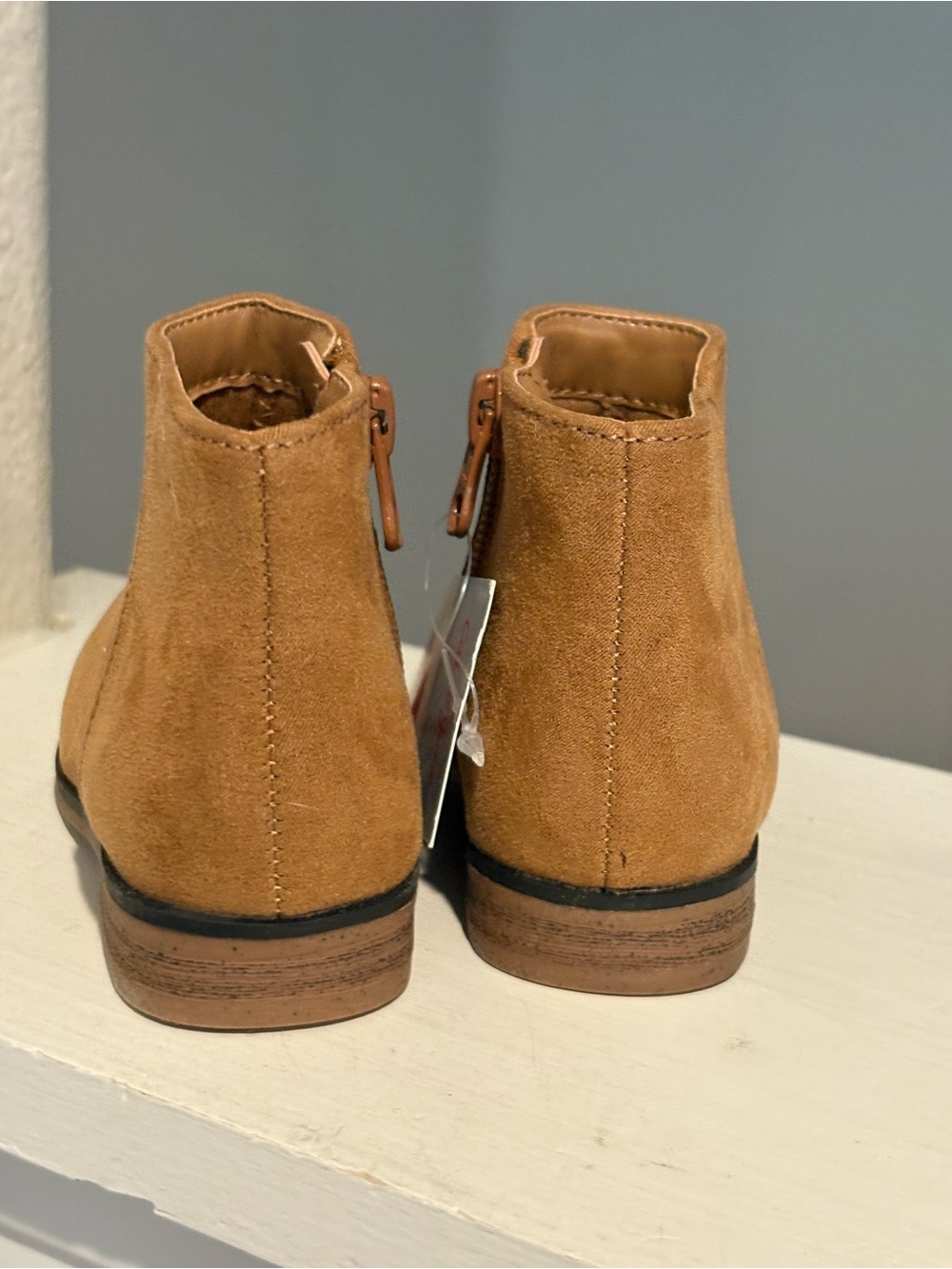 Cat & Jack Penelope Faux Suede Bootie Camel Unisex Kids Size 5 Flexible Outsole - Picture 4 of 6